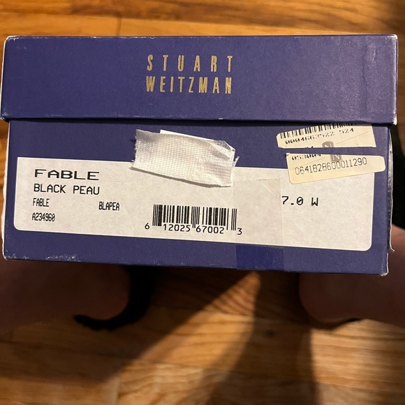 Stuart weitzman classy woman whose like new with box size 7/5 - Picture 9 of 9